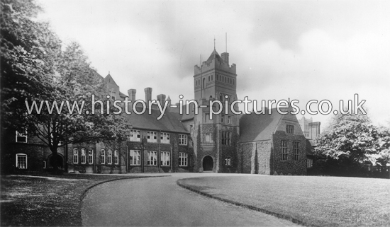 Main Entrance, Friends School, Saffron Walden, Essex. c.1915